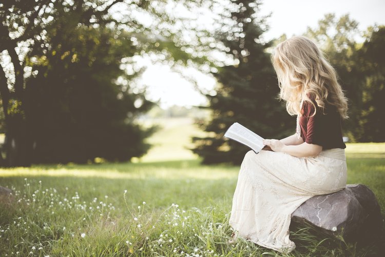 6 Ways to Draw Nearer to God During Advent